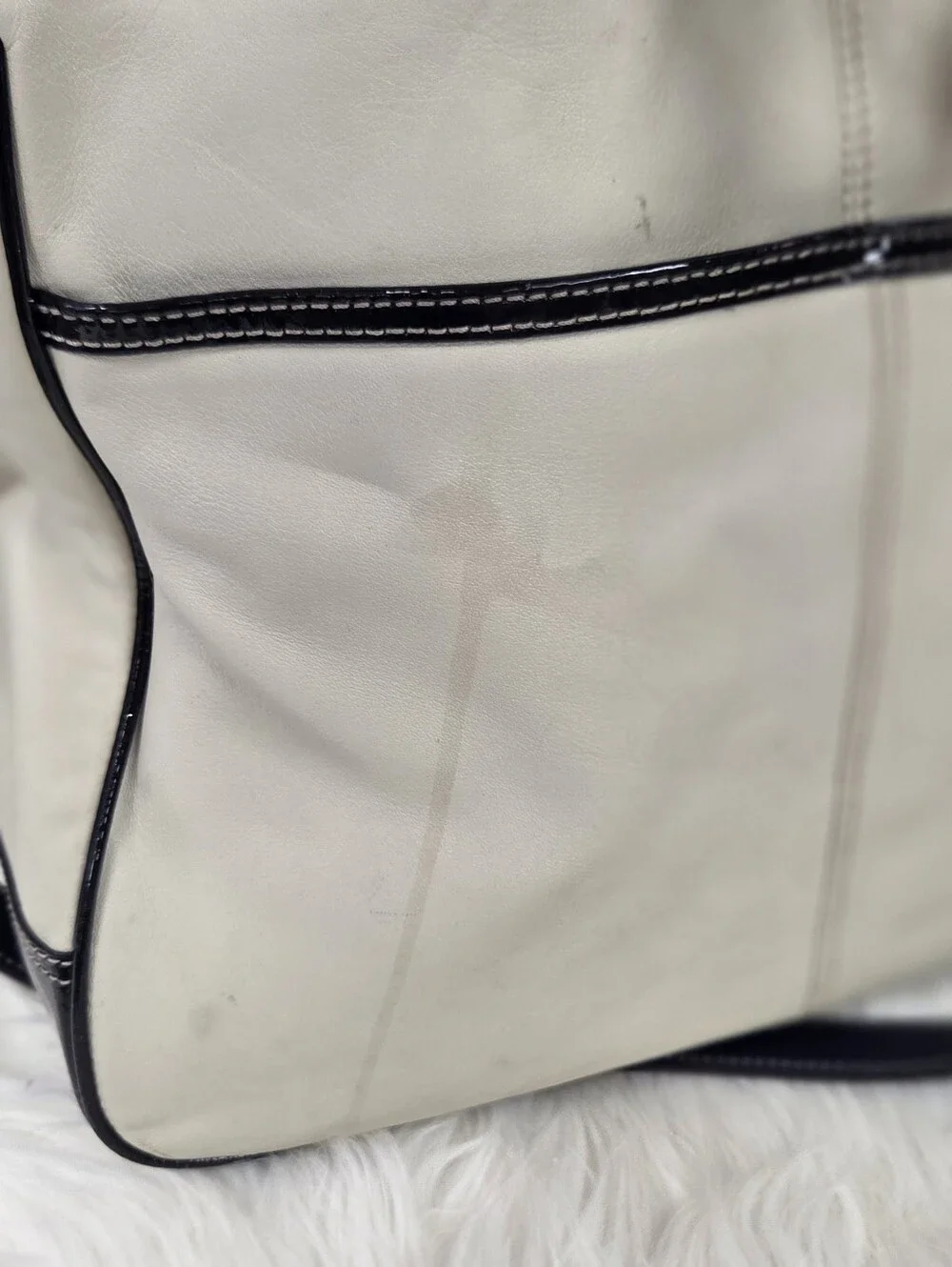 Coach Cream and Black Shoulder Bag